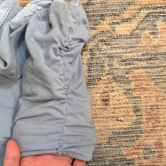 ✨✨Free People Light Gray Camisole Top - Picture 3 of 5